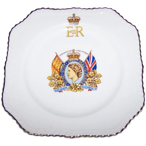 Vintage Collectible Souvenir Coronation Plate Queen Elizabeth II June 2n… - Picture 2 of 9